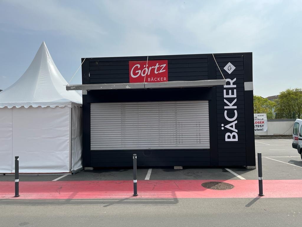 Verkaufscontainer mit Toilette & Umkleide